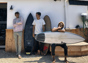 ÉQUIPE SURFCAMP XXIX OSWAN , STAN & VIANNEY